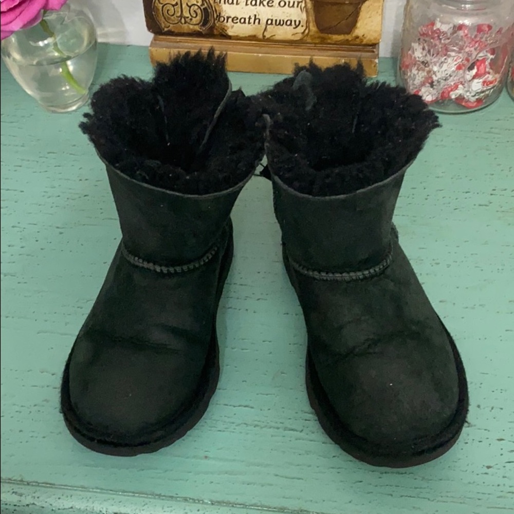 Black UGGS little girls